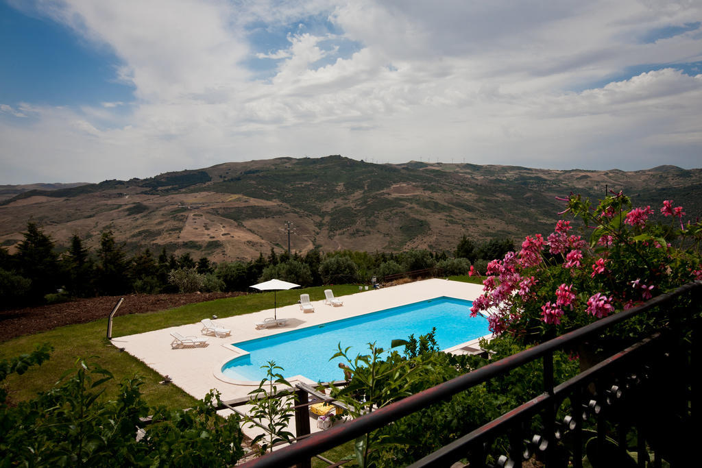 Il Vecchio Frantoio Villa Scillato  Exterior photo