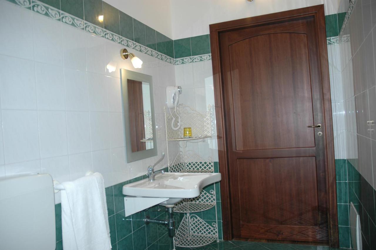 Il Vecchio Frantoio Villa Scillato  Exterior photo